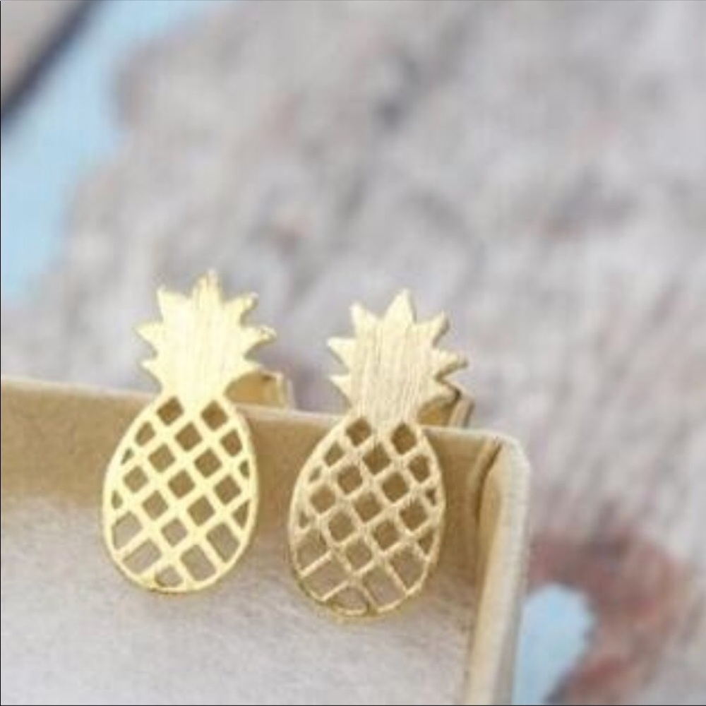 Pineapple gold earrings